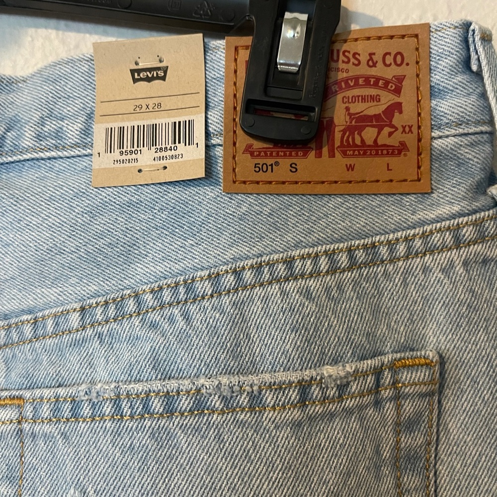 LEVI’S 501 SKINNY JEANS NWT - Picture 4 of 4